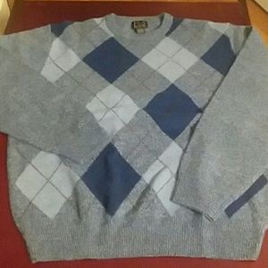 New Jos. A. Bank Lambs Wool Sweater.